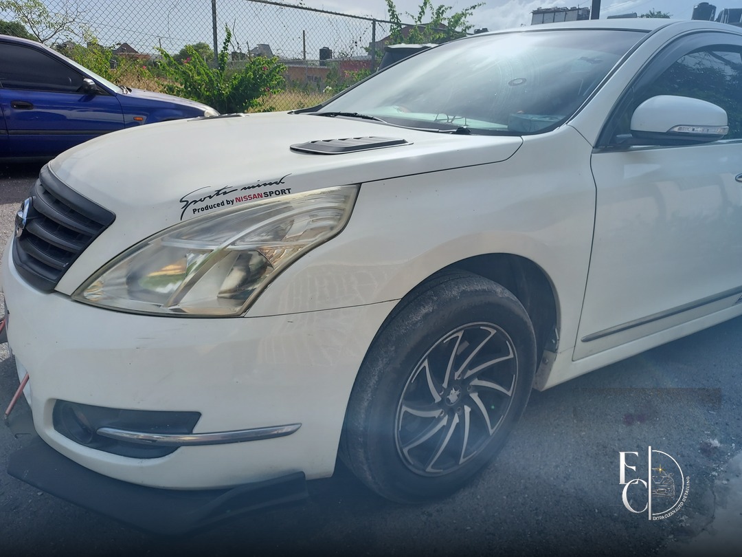 Nissan before detailing